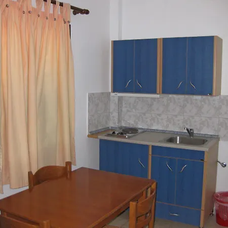 Calypso アパートホテル